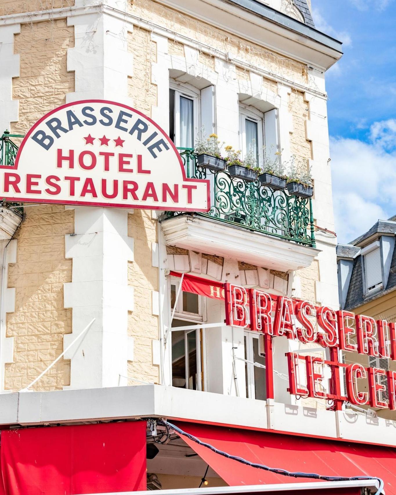 Hotel Le Central Trouville-sur-Mer Exterior photo