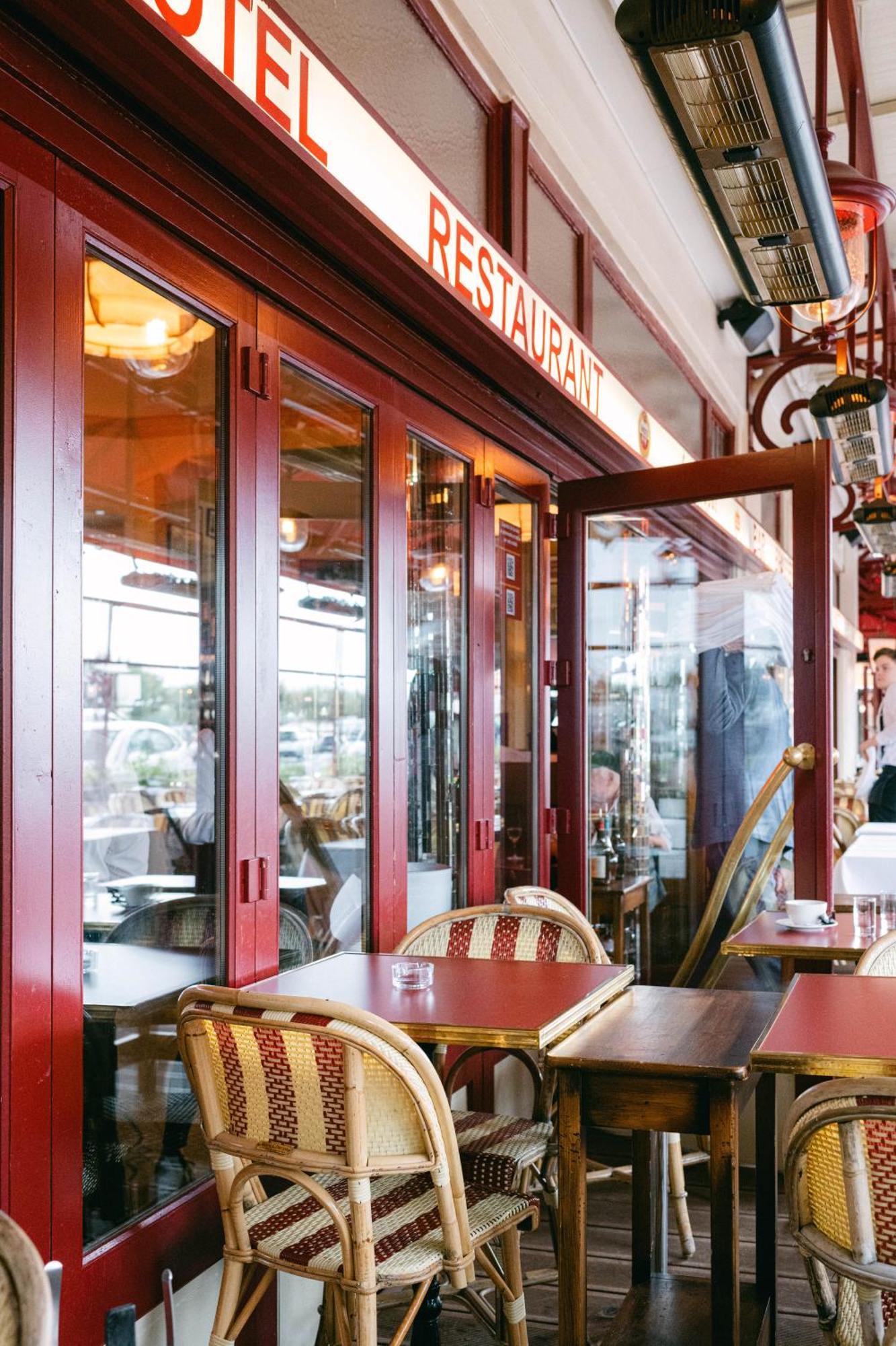 Hotel Le Central Trouville-sur-Mer Exterior photo